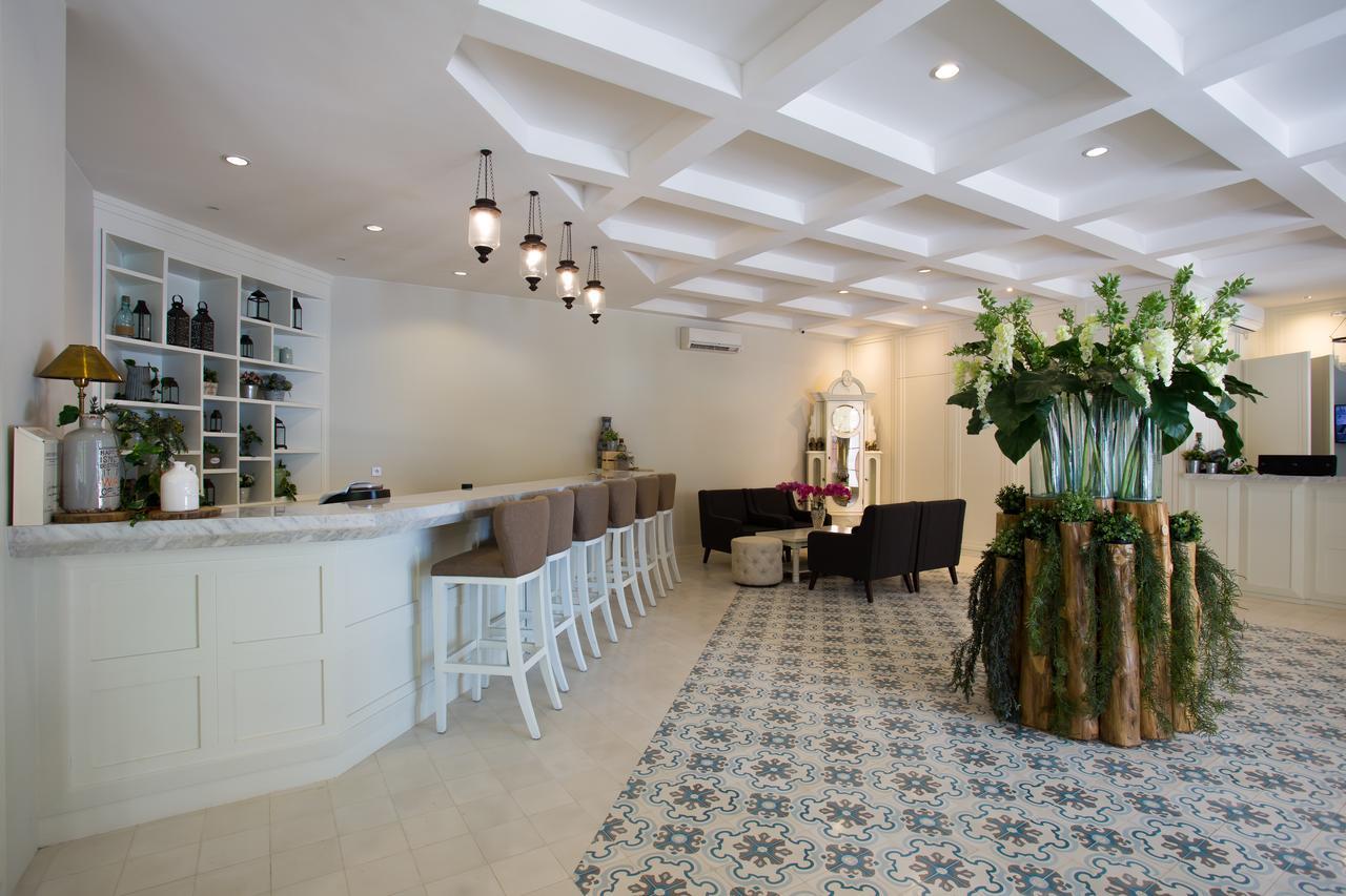 Amalfi Hotel Seminyak Kültér fotó
