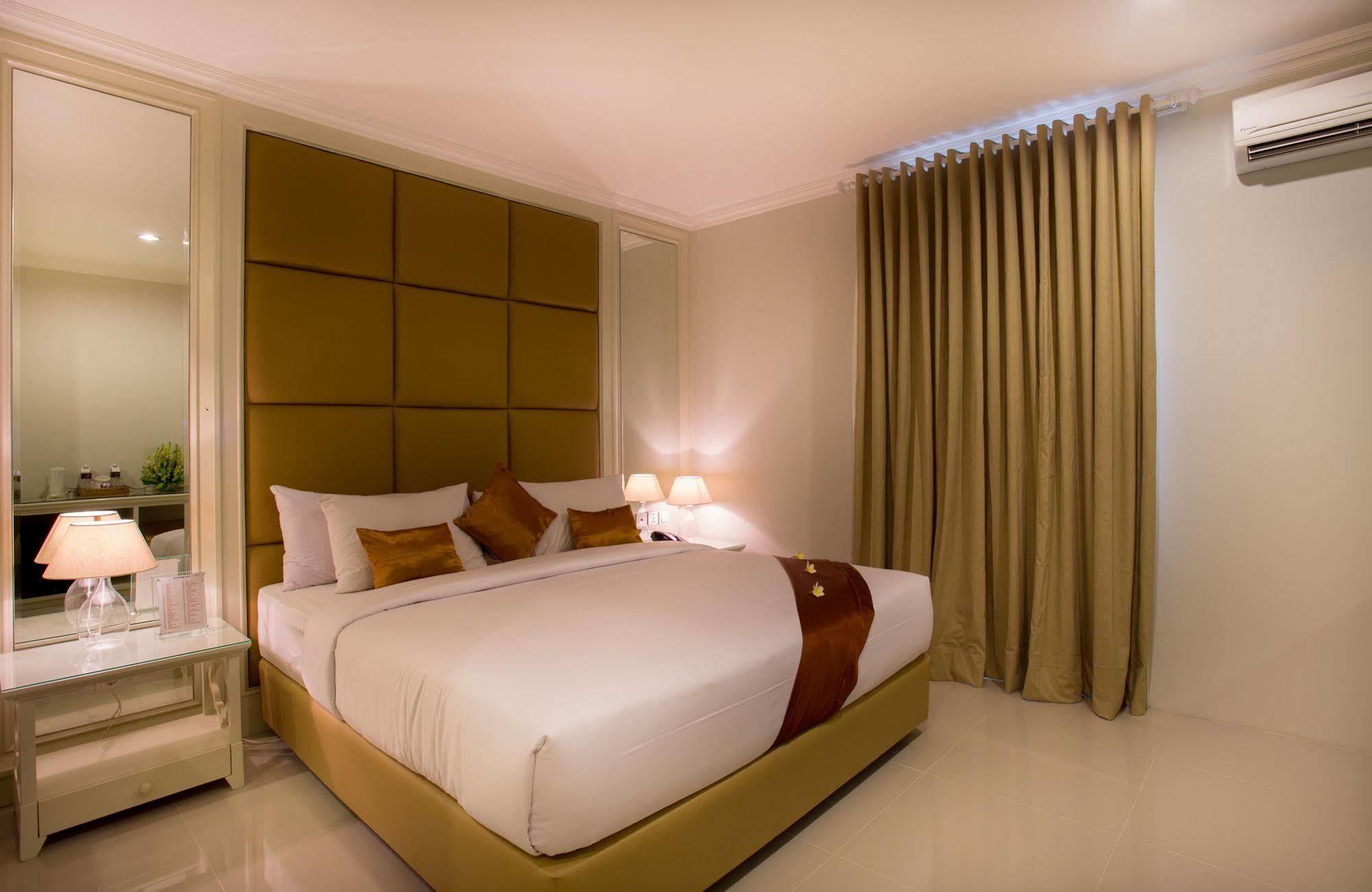 Amalfi Hotel Seminyak Kültér fotó