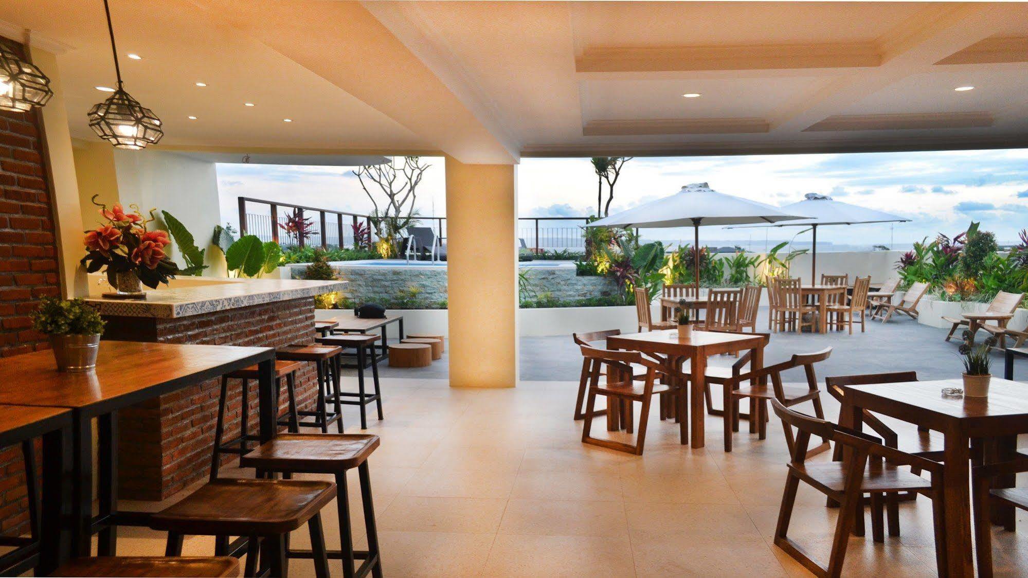 Amalfi Hotel Seminyak Kültér fotó